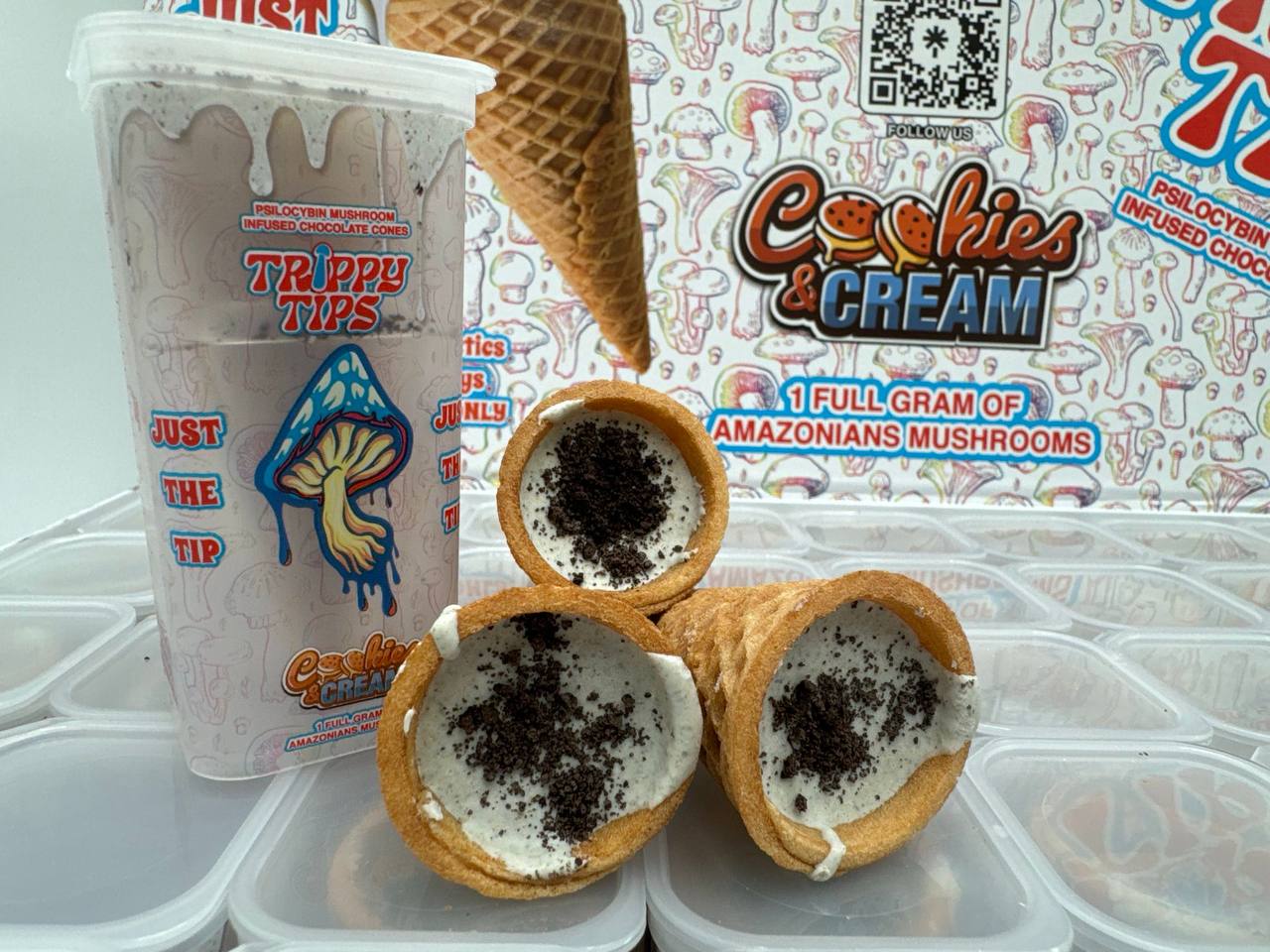 Trippy Tips Cookies Cream Cone